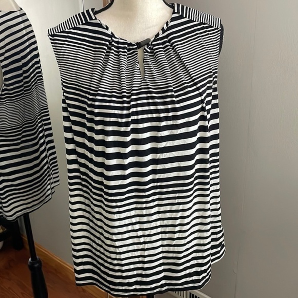 Black & white stripped‎ blouse